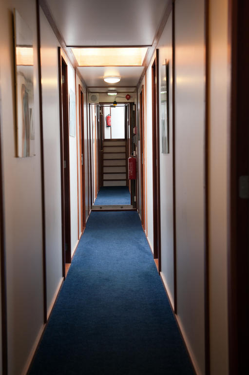 Hotelboot Sarah Ámsterdam Habitación foto